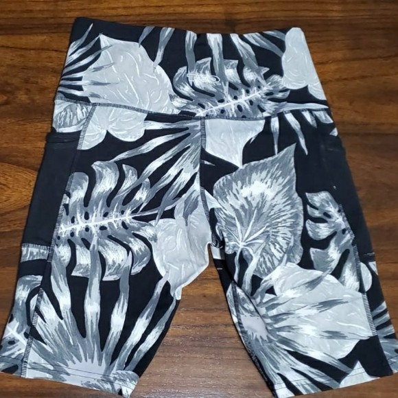 TKO Gym/Biker Shorts - Picture 2 of 2